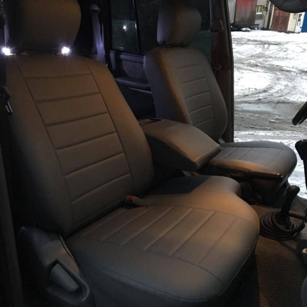 Чехлы Автопилот на Toyota Land Cruiser 105 1997-2007 г.в.